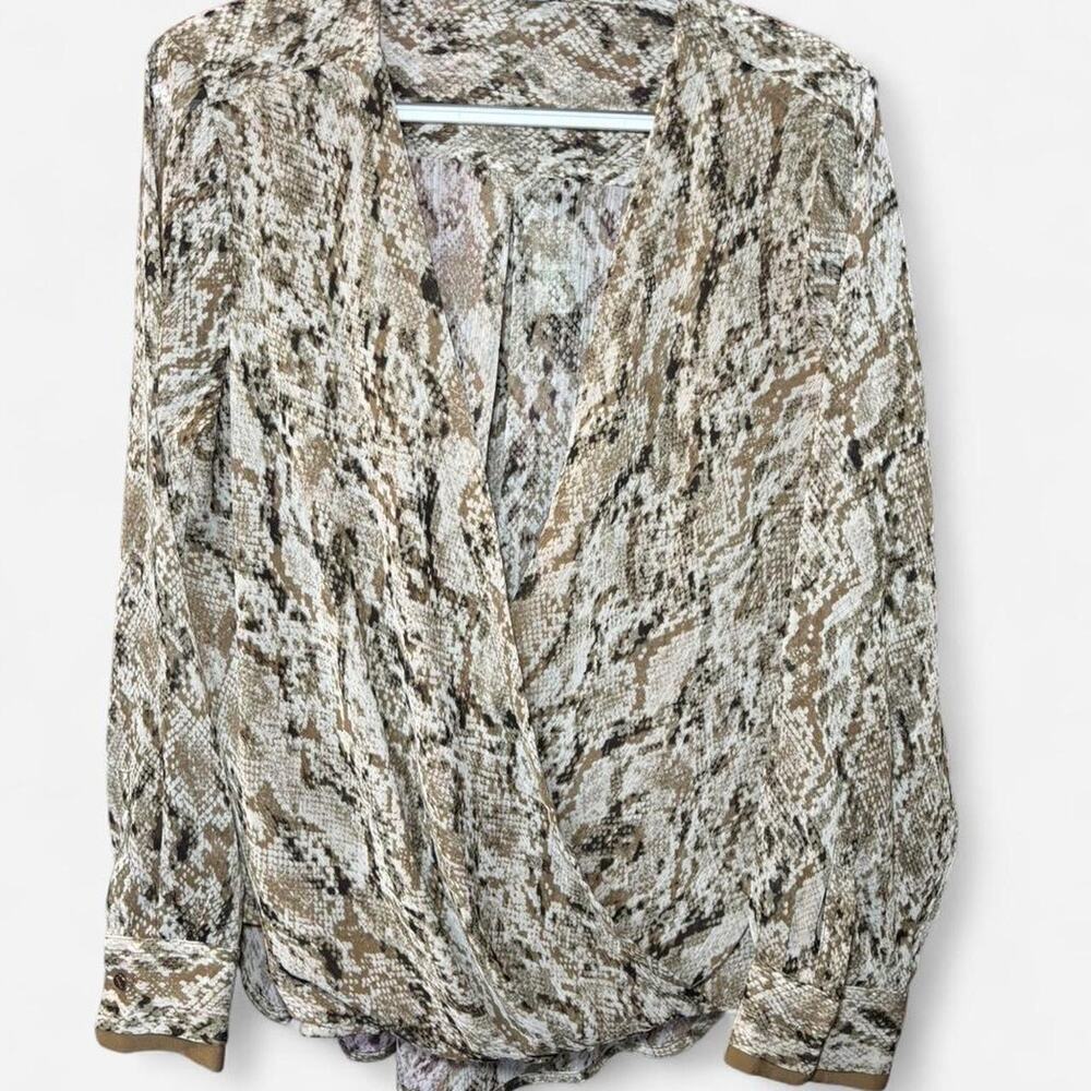 DKNY Women Long Sleeve Blouse  L  Snakeskin Pattern